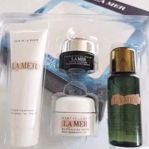La Mer The Replenishing Moisture Collection